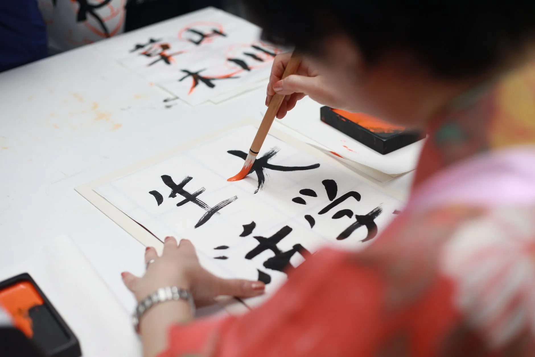 常州郡爵商贸有限公司常见车用油液产品型号参数对比分析